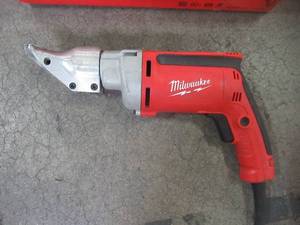 Milwaukee 6.8 Amp 18-Gauge Shear 6852-20