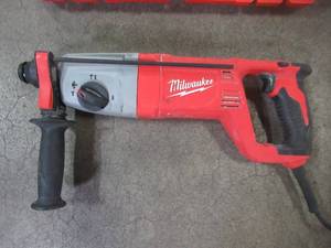 Milwaukee 1 12 in. SDS D-Handle Rotary Hammer 5262-21 