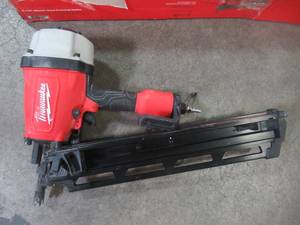Milwaukee 3-12 in. Full Round Head Framing Nailer 7200-20