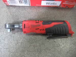 Milwaukee M12 12-Volt Lithium-Ion 14 in. Cordless Ratchet (Tool-Only) 2456-20