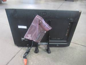 Vizio 32 in. 1080p LCD TV E320VT