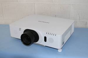 lot 3 image: Hitachi CP-WU8440 WUXGA High Definition HD Conference Room 3LCD Projector w 4200 Lumens of Brightness