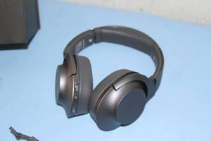 lot 8 image: Sony WH-H900N Hi-Res Noise Cancelling Wireless Over-the-Ear Bluetooth Audio Headphones