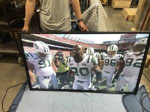 lot 53 image: Planar EP6514K-T Commercial-Grade 24x7 Ultra-High Definition UHD 65 4K Display  Monitor