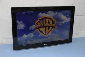 lot 86 image: LG Commercial HD 720p 26 LCD Television TV Display - Model 26LD352C - with HDMI Input
