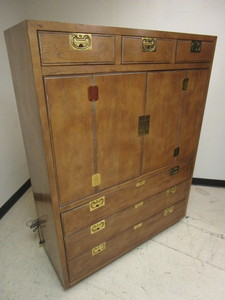 lot 714 image: HENREDON FURNITURE BEL-AIR ARMOIRE