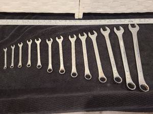 lot 42 image: S K 13 PIECE SAE COMBINATION WRENCH SET