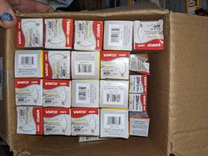 lot 110 image: Lot of Small Satco Light Bulbs