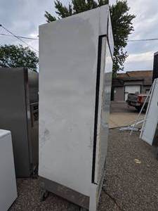 lot 155 image: True Manufacturing Co. Commercial Refrigerator