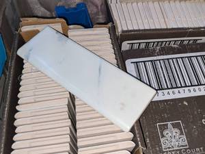 lot 126 image: Mixed Lot of Tile in Gray & White