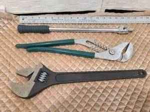 lot 5 image: SK TOOLS CHANNEL LOCK, CRESCENT WRENCH, & BREAKER BAR