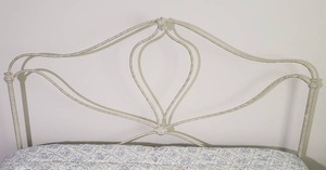 Romantic Queen Scrolling Metal Bed Frame Suite