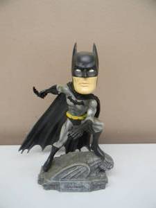 lot 3 image: BATMAN MONOGRAM MASTERWORKS  DC COMICS BOBBLEHEAD - VERY COOL PIECE - APPROX 9 - SEE PICTURES