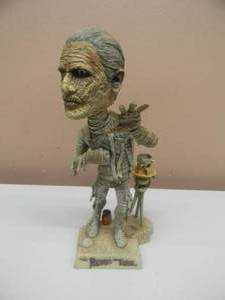 lot 13 image: THE MUMMYS TOMB NECA UNIVERSAL STUDIOS MONSTERS NODDER BOBBLEHEAD - VERY COOL PIECE - APPROX 9 - SEE PICTURES