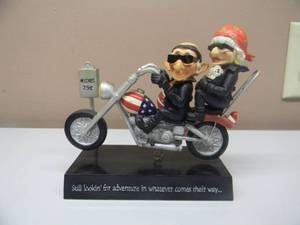lot 27 image: COOTS STILL LOOKING FOR ADVENTURE IN WHATEVER COMES THEIR WAY BOBBLEHEAD - VERY COOL PIECE - APPROX 6 - SEE PICTURES