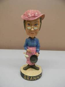 lot 50 image: NECA GRANNY THE BEVERLY HILLBILLIES HEADKNOCKER - AWESOME - VERY COOL PIECE - APPROX 8 - SEE PICTURES