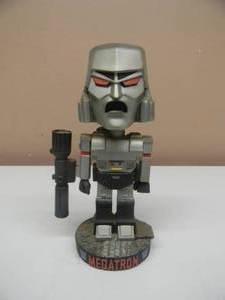 lot 56 image: NECA  MEGATRON TRANSFORMERS HEADKNOCKER - AWESOME - VERY COOL PIECE - APPROX 8 - SEE PICTURES