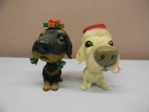 lot 71 image: 2 ARTIST INTERNATIONAL CHRISTMAS DOG BOBBLEHEAD FIGURES - NICE - SEE PICTURES