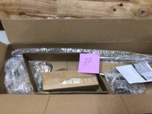 lot 77 image: Lyndall 3-Piece Bath Hardware Set with Towel Ring Toilet Paper Holder and 24 in. Towel Bar in Chrome by Delta