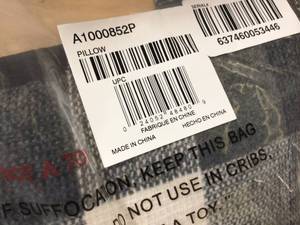 lot 99 image: Lot of 2 Carrigan Pillow Signature Design By Ashley