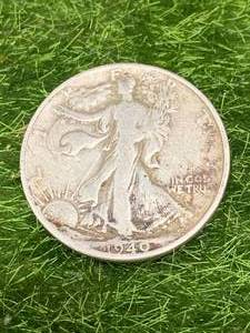 lot 31 image: 1940 Standing Liberty Half Dollar