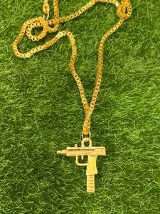 lot 59 image: Very Cool Mac-10 or Tec-9 Firearm Necklace