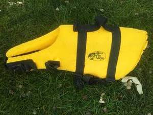 Pet life Preserver. 15-30 lb. like New.