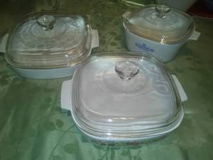 Vintage Pyrex (3) Nice.