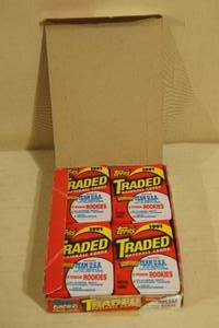 34 Packs of 1991 Topps Traded Baseball Cards