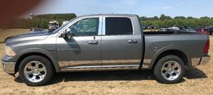 lot 2 image: 2011 Ram 1500 Laramie 4X4