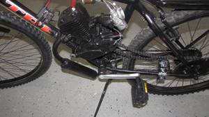 Pedal Bike With a 2-Stroke Motor