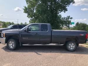 lot 3 image: 2010 Chevrolet Silverado K3500 LT - 1 OWNER - VERY CLEAN