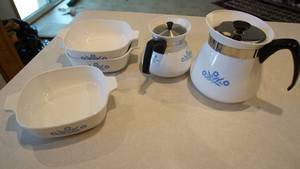 lot 34 image: Corningware Coffee Pot WCover--Tea Pot WCover--Three Small Casserole Dishes