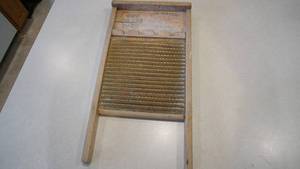 lot 46 image: Antique (The Brass King) Clothes Washing  Rubbing Board