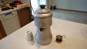 lot 72 image: Vintage (Worlds Finest) Homecraft Club Pitcher W Lid--Tea Strainer--Tea Infuser