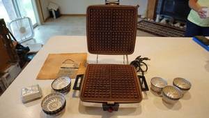 lot 74 image: Vintage Manning-Bowman Waffle Maker--Aluminum Jell-O Molds
