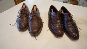 lot 81 image: Two Pair Of Brown Mens Dress Shoes---Size 11---With Shoe Forms In Them