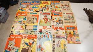 lot 91 image: Nineteen Vintage Comic Books
