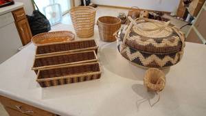 lot 118 image: A Lot Full Of Miscellaneous Wicker Baskets