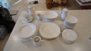 lot 122 image: Set Of Harmony House Iron Stone Dishes