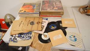 lot 210 image: 45 RPM --78 RPM Record Albums
