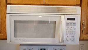 lot 1C image: Amana Radarange Model MVH350W