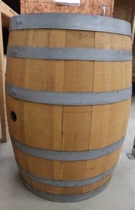 AMERICAN OAK WINE BARREL