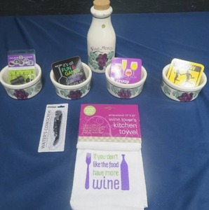WINE LOVERS DECOR-MISC LOT