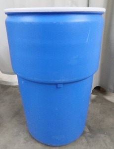 50 GALLON BLUE BARREL
