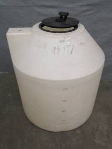 300 GAL - 35 SQUATTIE - WINE BARREL WITH SCREW ON DOUBLE LID