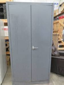 METAL SHELVING UNIT
