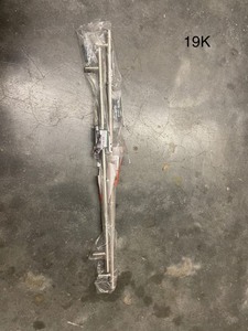 lot 19 image: 2 of 19 in. (483mm) Center-to-Center Stainless Steel Bar Drawer Pull