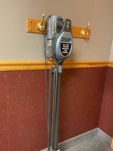 lot 117 image: Shark Vaccum cleaner