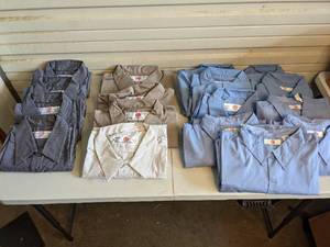 (17) G & K Services Work Shirts